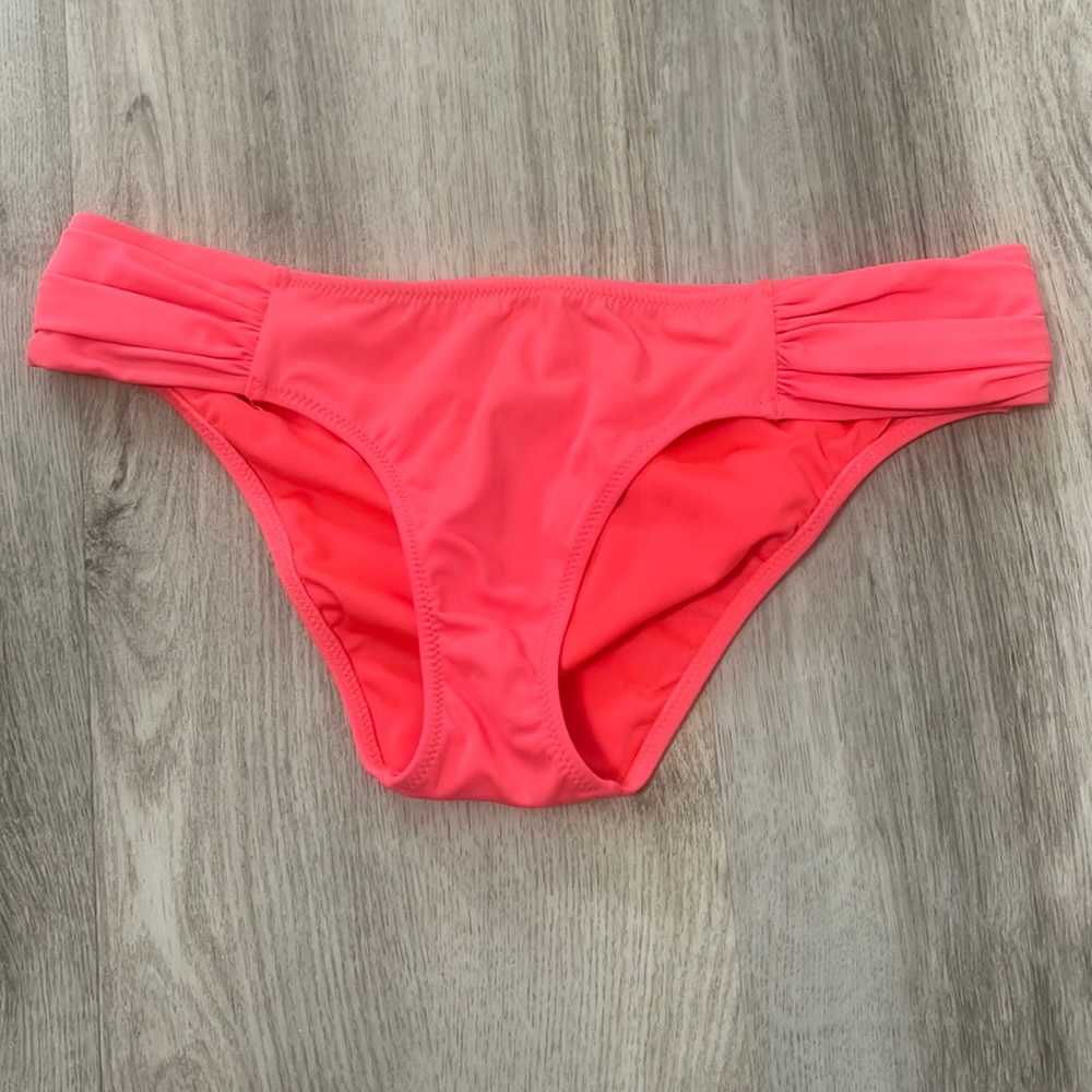Victoria Secret Swim Bottom size SMALL coral